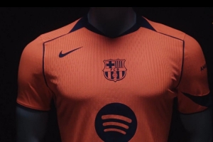 mk体育-巴萨发布新赛季第三球衣：橙色主色调，致敬球队历史成就