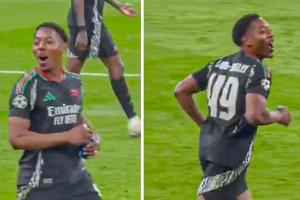 mk-小孩哥搞事斯凯利朝皇马球迷喊vamos+喷水，球迷猛竖中指