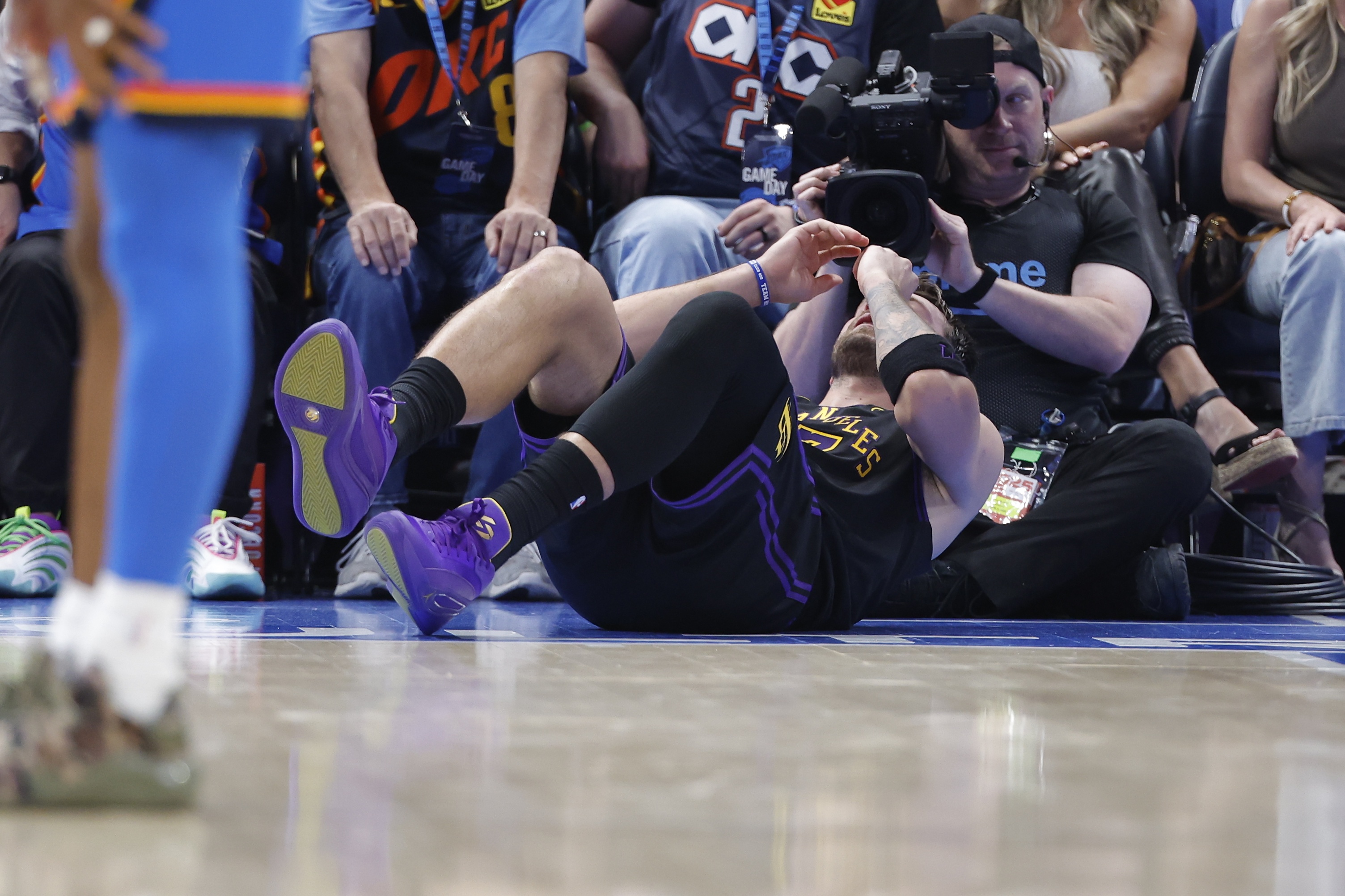 mk体育官网-湖人指望东契奇火线复出救主？别忘了哈登强行复出沦为空壳的惨案